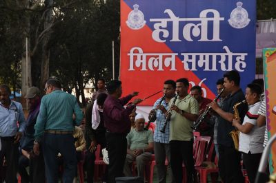 POLICE HOLI MILAN SAMAROH